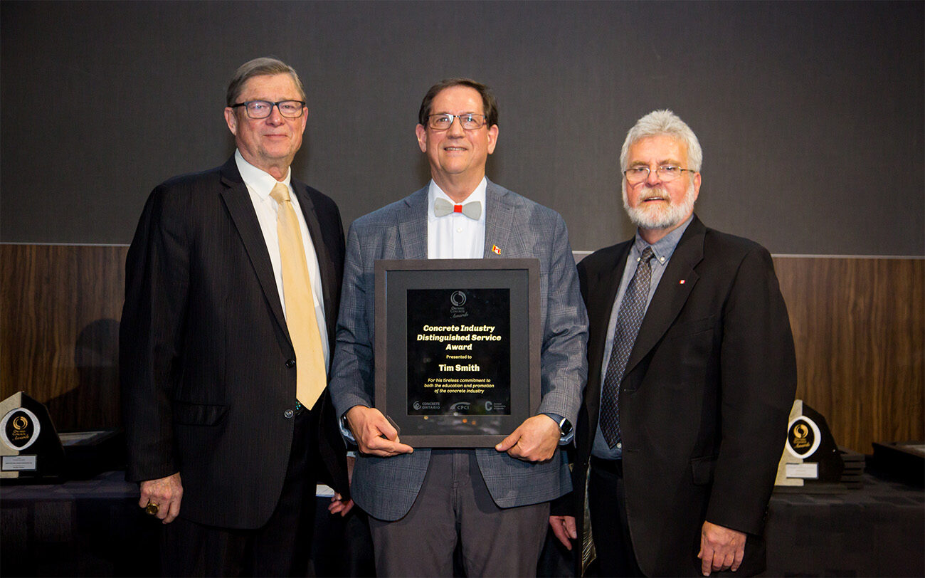 Tim Smith receiving the Concrete Industry Distinguished Service Award from Concrete Ontario.